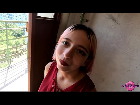 ❤️ ນັກສຶກສາ Sensual ດູດຄົນແປກຫນ້າໃນດ້ານນອກ - ສ້າງຄວາມຫມັ້ນເທິງໃບຫນ້າຂອງລາວ ️ ໜັງໂປ້ ຢູ່ພວກເຮົາ